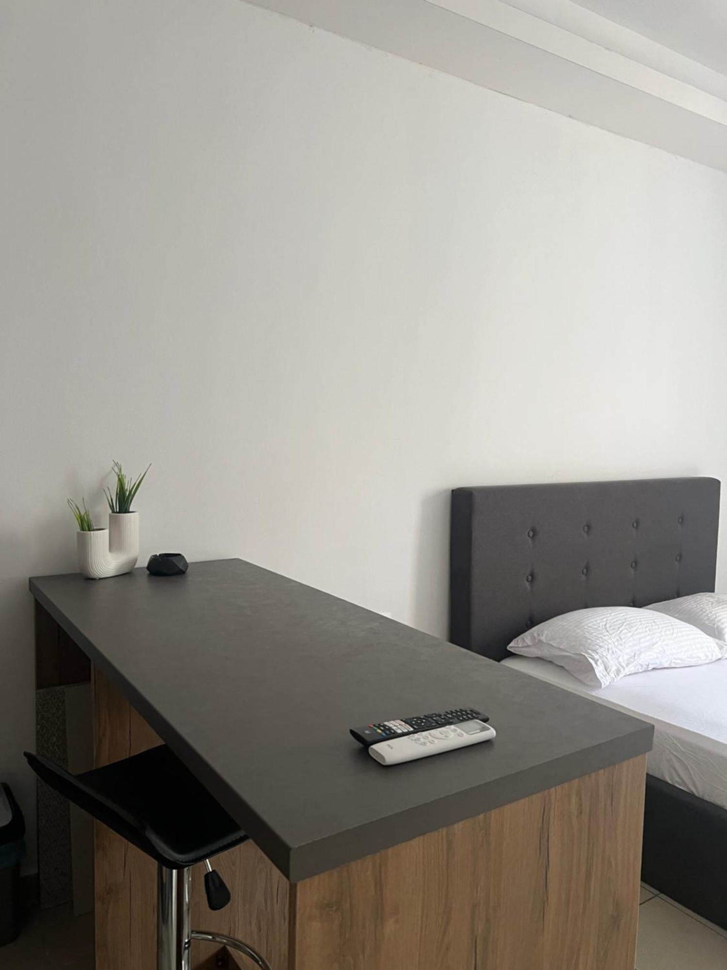 Central Apartment 6 Lárisza Kültér fotó